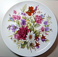 Wandteller Kaiser Porzellan, schönes Blumenmotiv, ca. 25,6 cm Durchm. 1960er