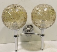 Schöne neuwertige Honsel Wandlampe Typ 24472  mit 2 Glaskugeln