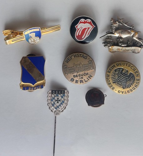 Konvolut anstecknadeln pins - konvolut,