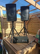 PA System von Alesis "PA 80" 4 Kanal System mit Boxen und dazu gehörige Ständer