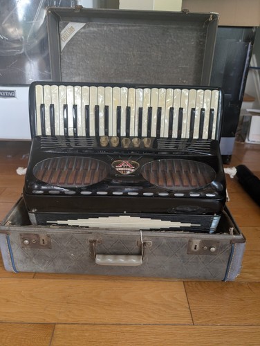 Excelsior piano accordion - excelsior,