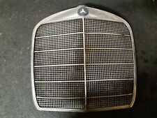 Mercedes Benz Ponton W120 Kühlergrill Rosette
