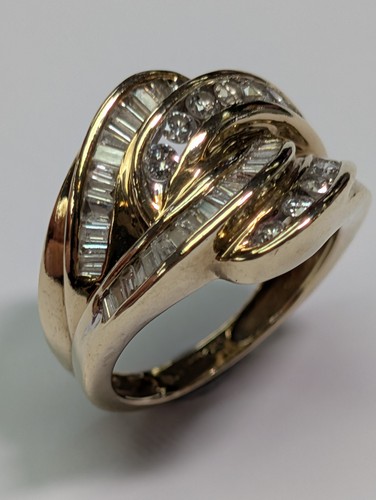 Gebogener diamantring karat - 9,