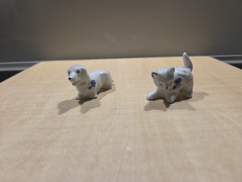 Dackel und katzenfigur - dackel-,