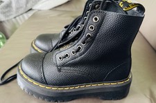 Dr. Martens Sinclair Boots