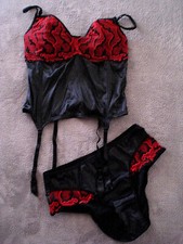 NEU - Palmers - rassige Straps-Corsage, Bügel, schwarz/rot, Gr. 80 B, Slip Gr. S