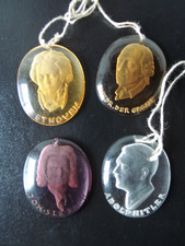 4 WHW Abzeichen Hitler