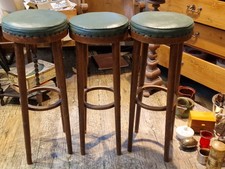 alter Barhocker Bugholz