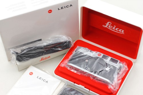 Eine unbenutzte box leica - [eine, box]
