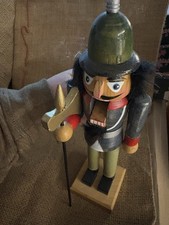 nussknacker holz figur