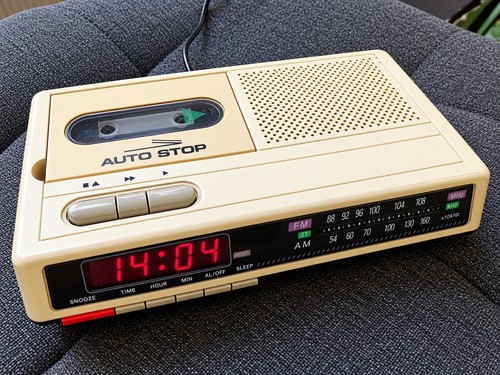 Radiowecker mit kassette - radiowecker,