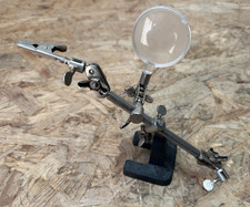 Dritte Hand mit Lupe Lötstation Halter Krokodilklemmen Werkzeug Löthilfe Basteln