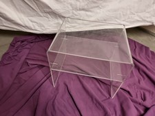 PLEXIGLAS® Acrylglas  Tisch/Beisteltisch. 