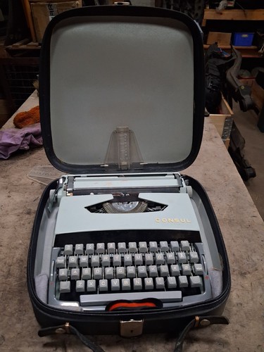 Reiseschreibmaschine consul - ",