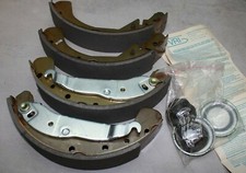 93170618 1605064 Original GM Bremsbackensatz Kit hinten für Opel Corsa C Combo