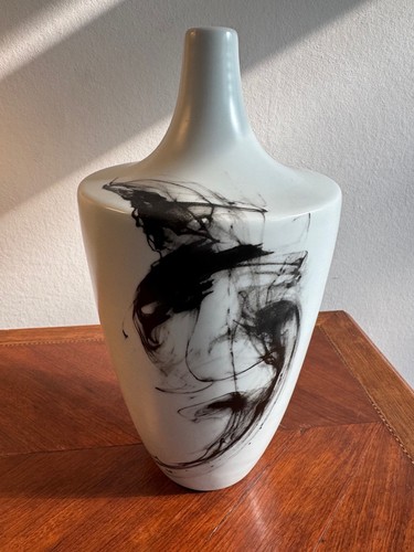 Moderne vase aus frankreich - aus,