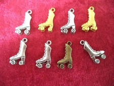 Charms 8x Rollerskates 3 Farben NEU Rollschuhe Punk Steampunk Anhänger
