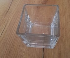 Glaswürfel aus massivem Glas