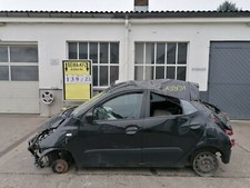 Schlachtfest/ Hyundai i10 1,1