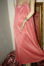 Wunderschöne langes Negligee