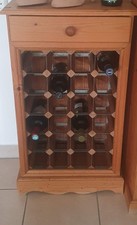 Ausgefallenes Holzregal für