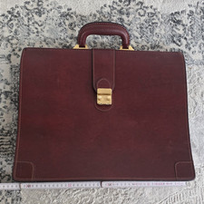Aktenkoffer aus Leder in