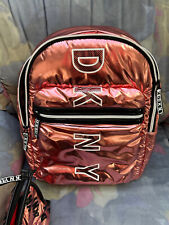 DKNY Rose Gold Metallic Rucksack und Kosmetiktäschchen