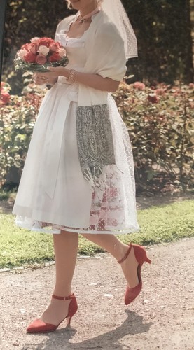 Exklusives designerdirndl vom - designerdirndl,