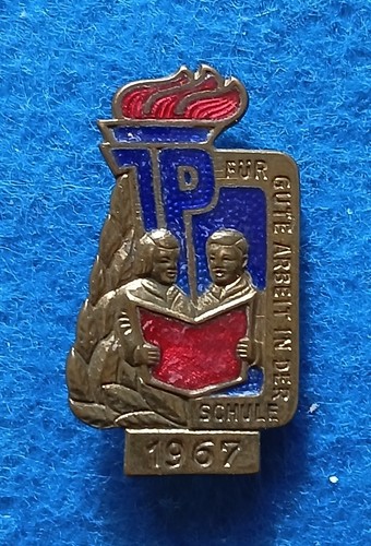 160 ddr pionierabzeichen - 09,