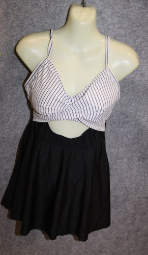 Langes cut out tankini - out,