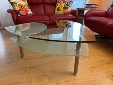Hochwertiger gepflegter Glastisch, 2 Ebenen klar/ matt, Tischbeine Edelstahl