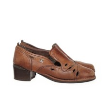 Joe Sanchez, High Heels