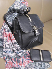 3-teiliges Damen Set: Rucksack Handtasche mit Geldbeutel und Halstuch schwarz