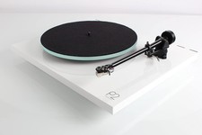 Rega Planar 2, HiFi-Plattenspieler mit RB220 Tonarm+Glasplattenteller, weiß,NEU 