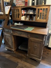 Schreibtisch mit Aufsatz aus Eiche