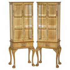 PAAR ART DECO VITRINEN UM 1920