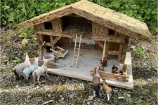 Pferdestall, 63 x 34 x 32 cm, Holz, Handarbeit, Innenbeleuchtung, Tierstall