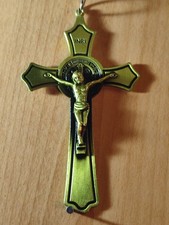 Jesus Christus unser Heiland Kruzifix Kreuz Wandkreuz in Gold Messing 12 x 6,5Cm