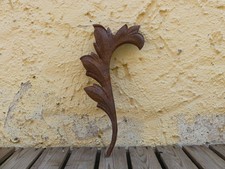 antikes Eisen Ornament aus einem Zaunteil floral Design rostig braun Gartendeko