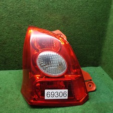 Rückleuchte links Nissan Pixo (UA0) 1,0i 50KW/68PS Bj.2009 26555-4A00E