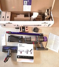 Dyson V11 advanced in Lila, 11
