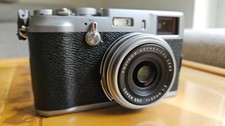 Fujifilm X100 (Fuji)
