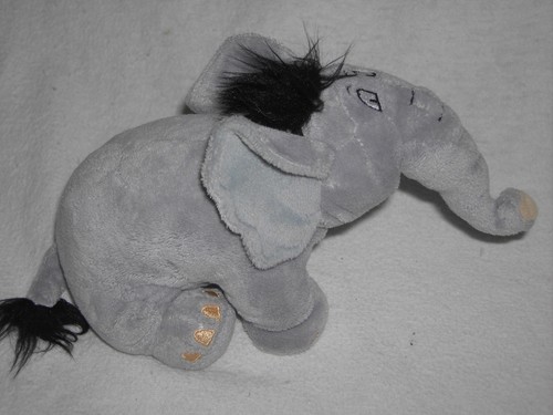 Süßer baby elefant hathi - baby,