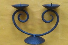 Alter handgeschmiedeter Kerzenleuchter, 