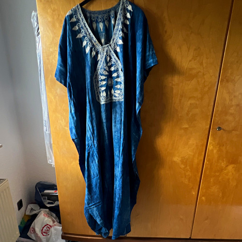 Damen kaftan kleid blau weiß - kaftan,