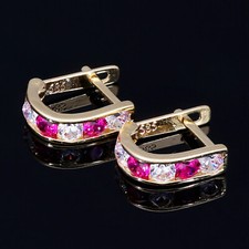 Funkelnde Feine Creolen Roten Zirkonia Ohrringe 585er 14K ECHT GOLD NEU SCHMUCK