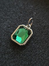 Kettenanhänger/ Anhänger in Smaragdform