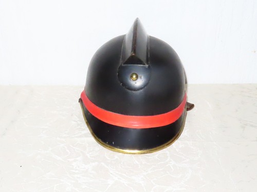 Antiker feuerwehrhelm mit - antiker,