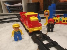 großes LEGO Duplo Eisenbahn Set mit 2 Loks (1 ist defekt) mit Video