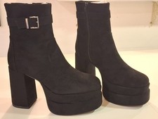 ASOS High Heel Velours Plateau Boots 14cm Absatz - Größe 46 - NEU - OVP!